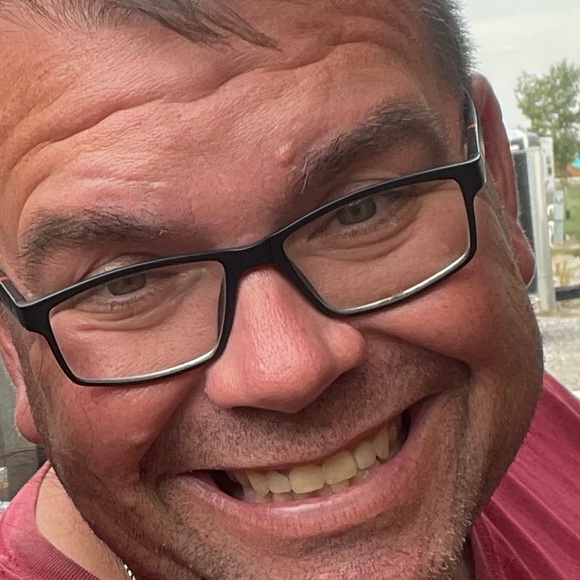 Meet your Posher, John - Picture 1 of 2